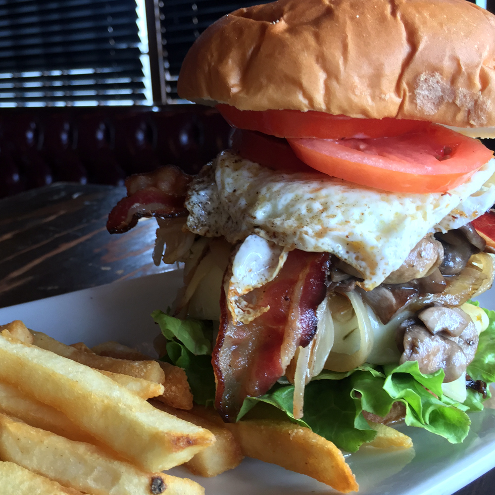 kailua-town-pub-specialty-burger.jpg